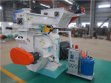 1000-5000 kg tunnis puidu saepuru pelletimasin