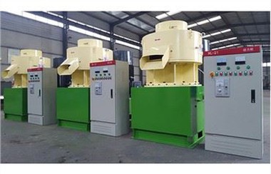 600-2000kg/h vertikaalne biomassi puidugraanulite valmistamise masin